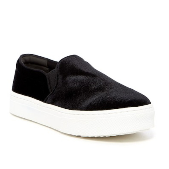 Sam Edelman Shoes - Sam Edelman Velvet slip on sneaker size 10  black